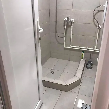 Vip Prenociste 026 아파트호텔 스메데레보