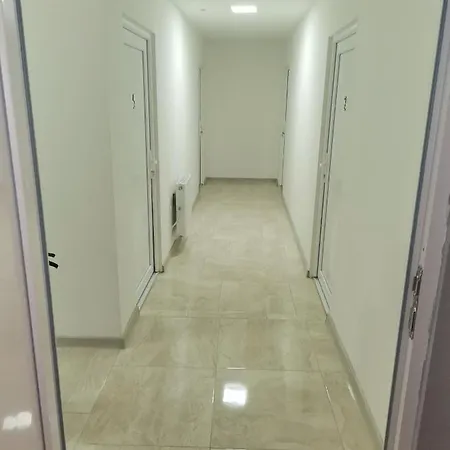 Vip Prenociste 026 스메데레보