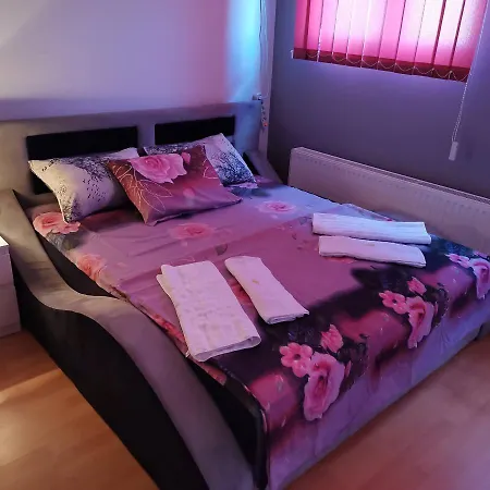 Vip Prenociste 026 4* 스메데레보