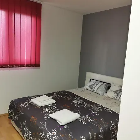 Vip Prenociste 026 아파트호텔 4*