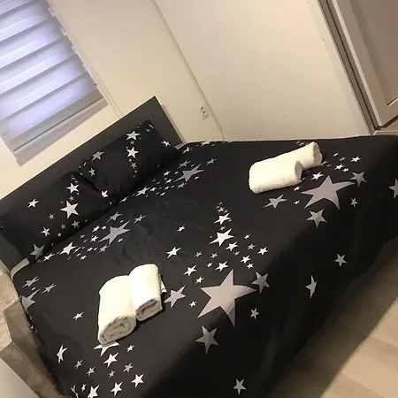 Vip Prenociste 026 4* 스메데레보