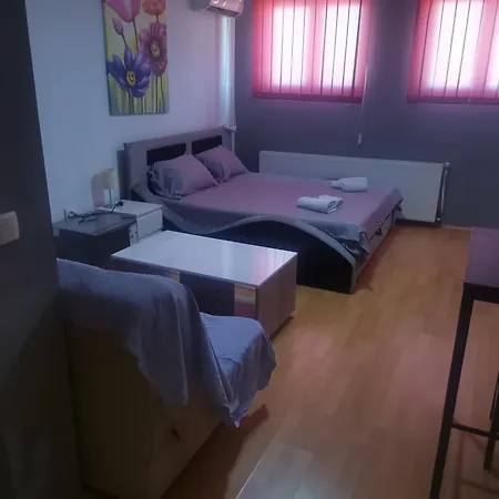 Vip Prenociste 026 شقة فندقية سميديريفو